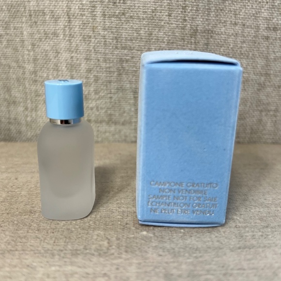 🩵 Dolce&Gabbana Light Blue mini - Picture 3 of 7